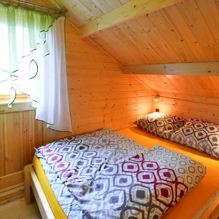 Wooden House By Ostrowieckie With Prázdninový dům