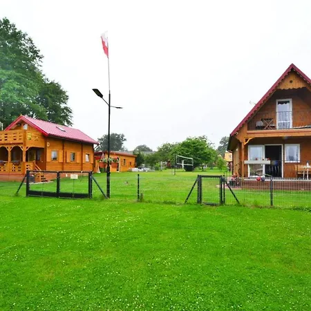 Holiday home By The Lake, Ostrowiec Slawienski *
