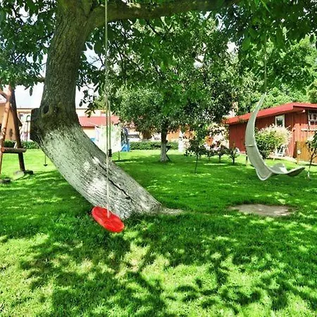 Prázdninový dům Wooden House By Ostrowieckie With Kosierzewo